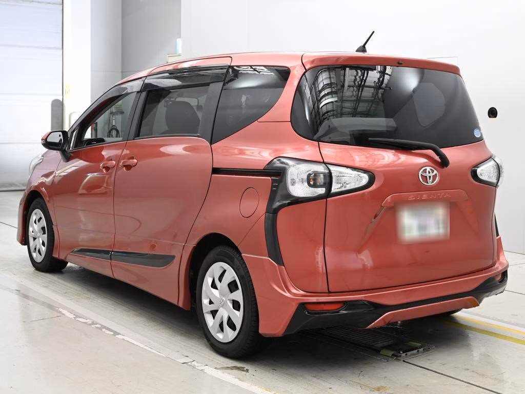 TOYOTA SIENTA
