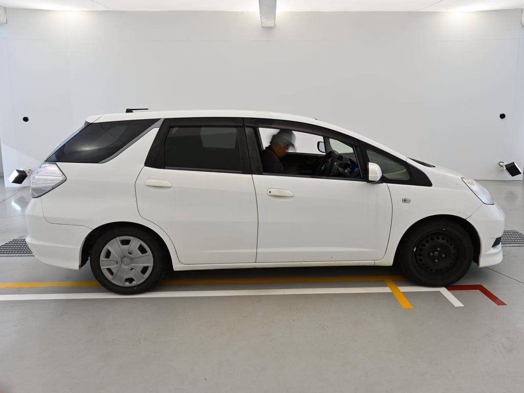 HONDA FIT SHUTTLE