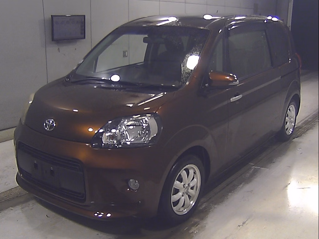 TOYOTA PORTE