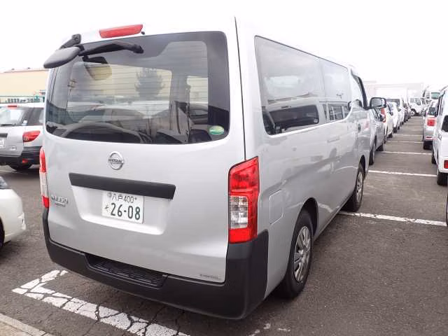 NISSAN NV350 CARAVAN
