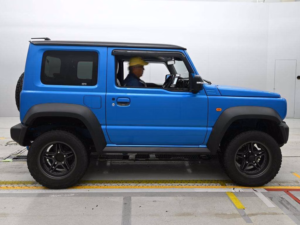 SUZUKI JIMNY SIERRA