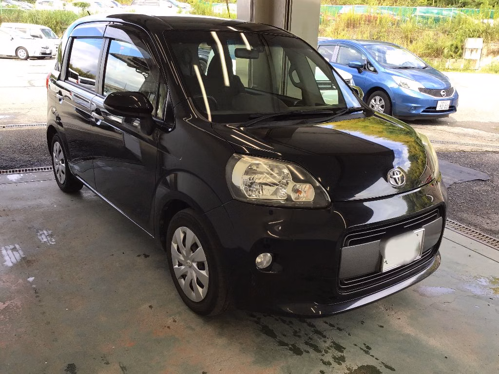 TOYOTA PORTE