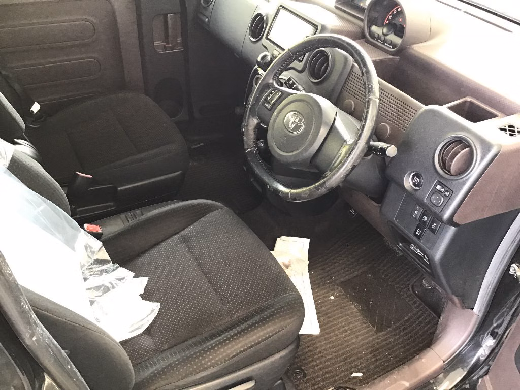 TOYOTA PORTE