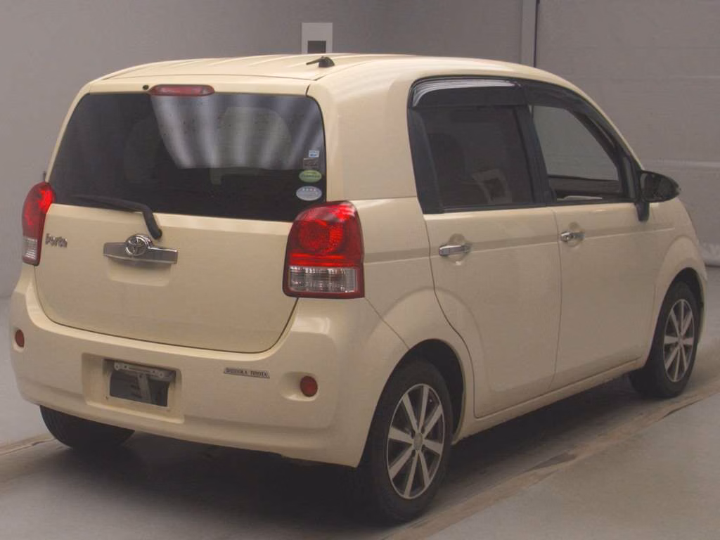 TOYOTA PORTE