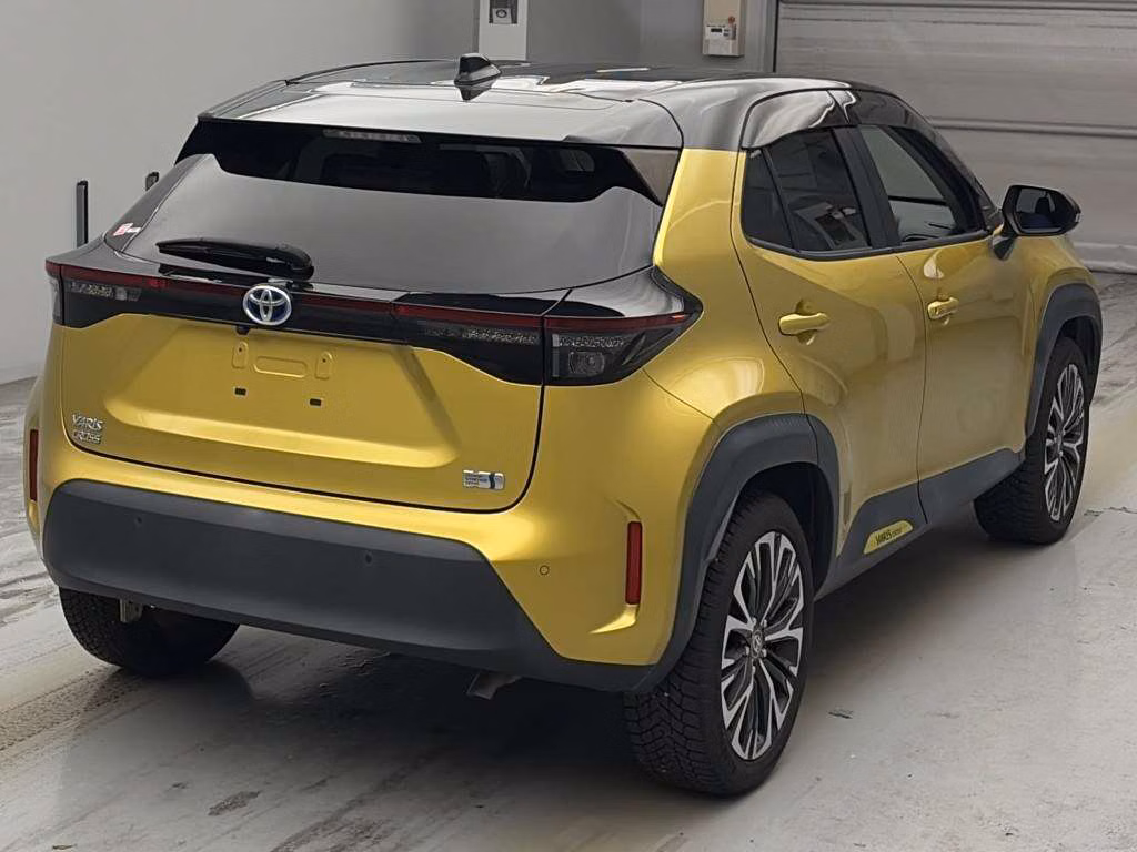 TOYOTA YARIS CROSS