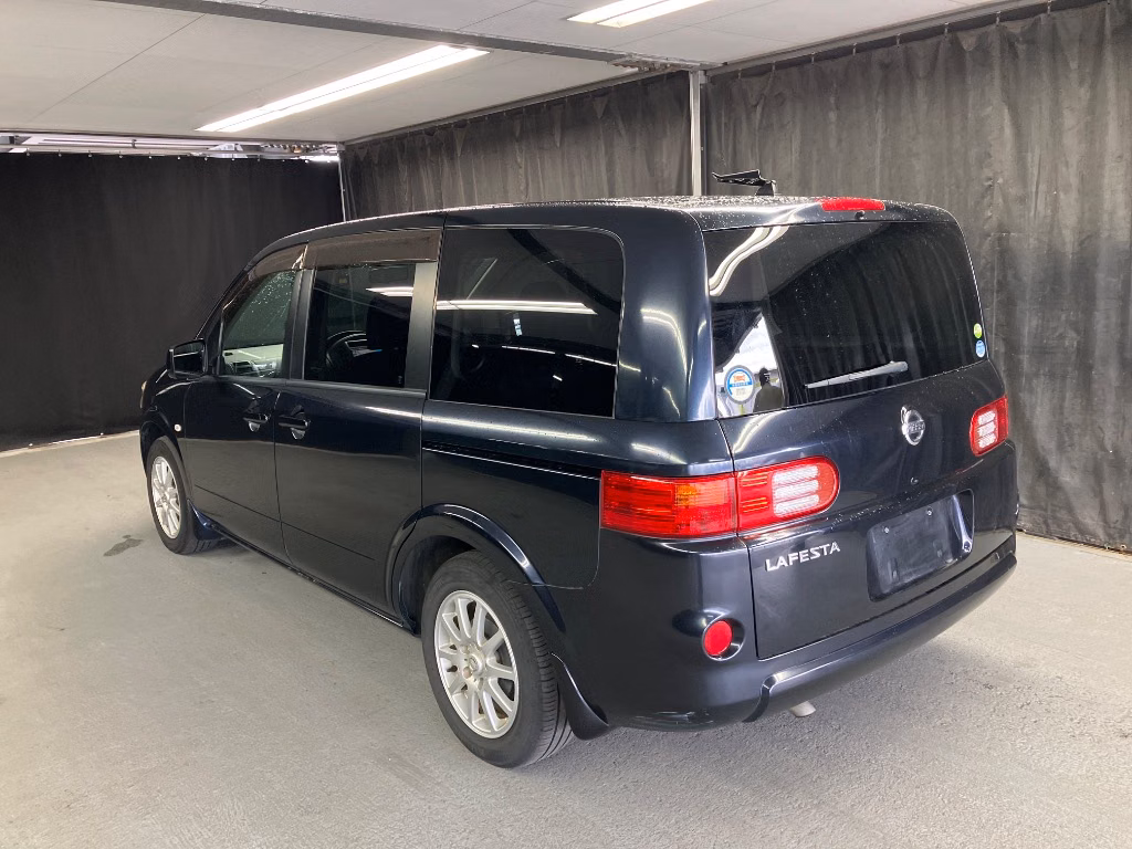 NISSAN LAFESTA