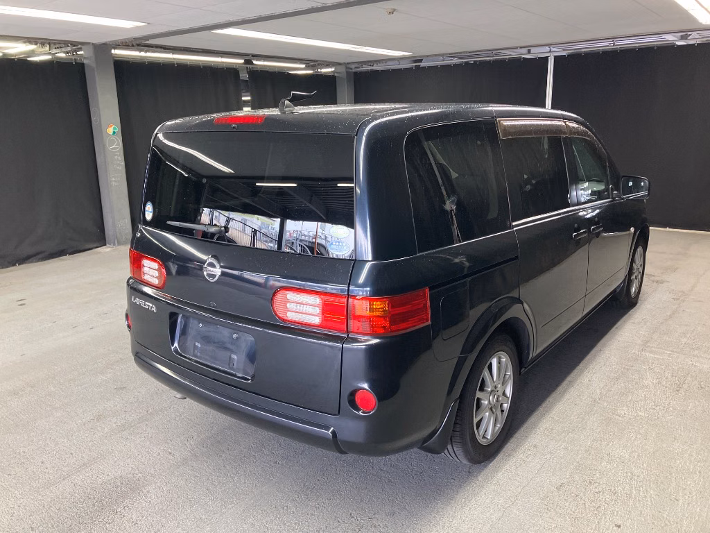 NISSAN LAFESTA