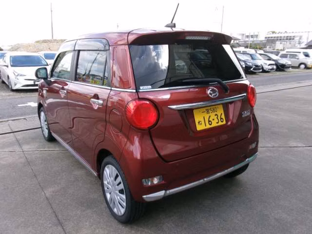 DAIHATSU CAST