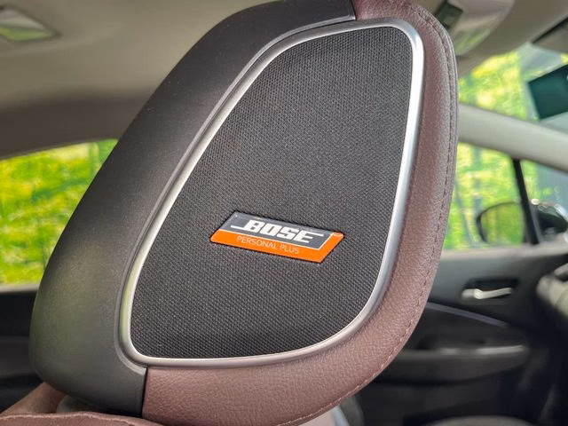 Nissan Aura