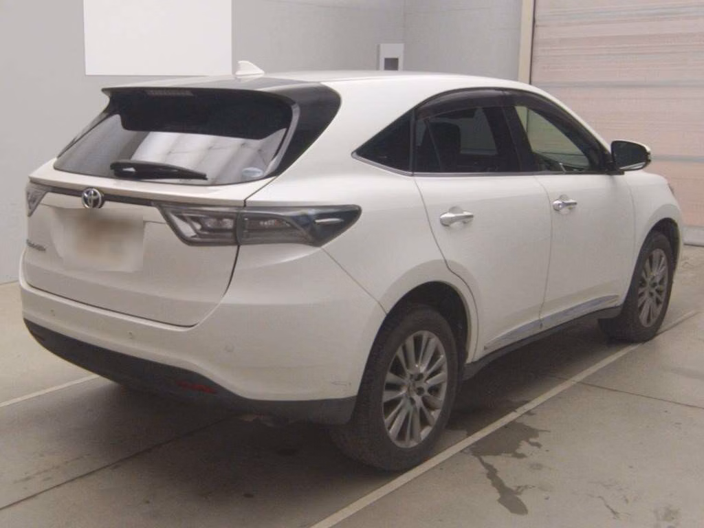 TOYOTA HARRIER