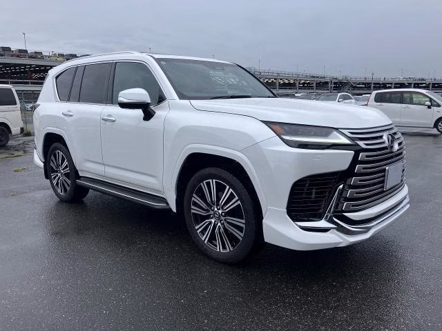 LEXUS LX600