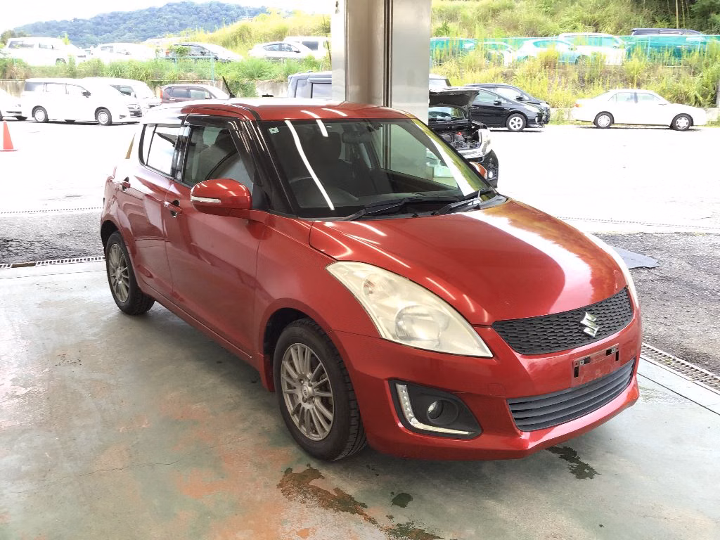 SUZUKI SWIFT