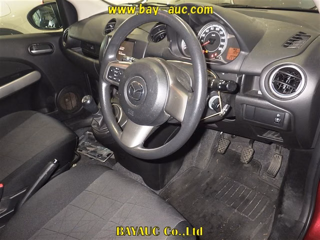 MAZDA DEMIO
