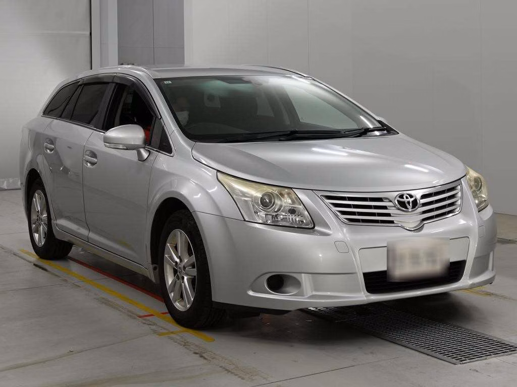 TOYOTA AVENSIS
