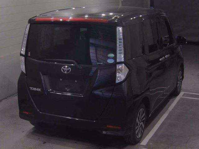 TOYOTA TANK