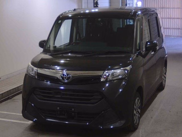 TOYOTA TANK