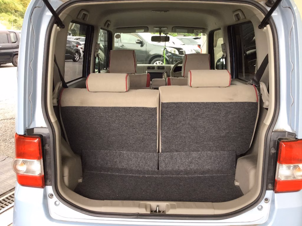 Daihatsu Move Conte