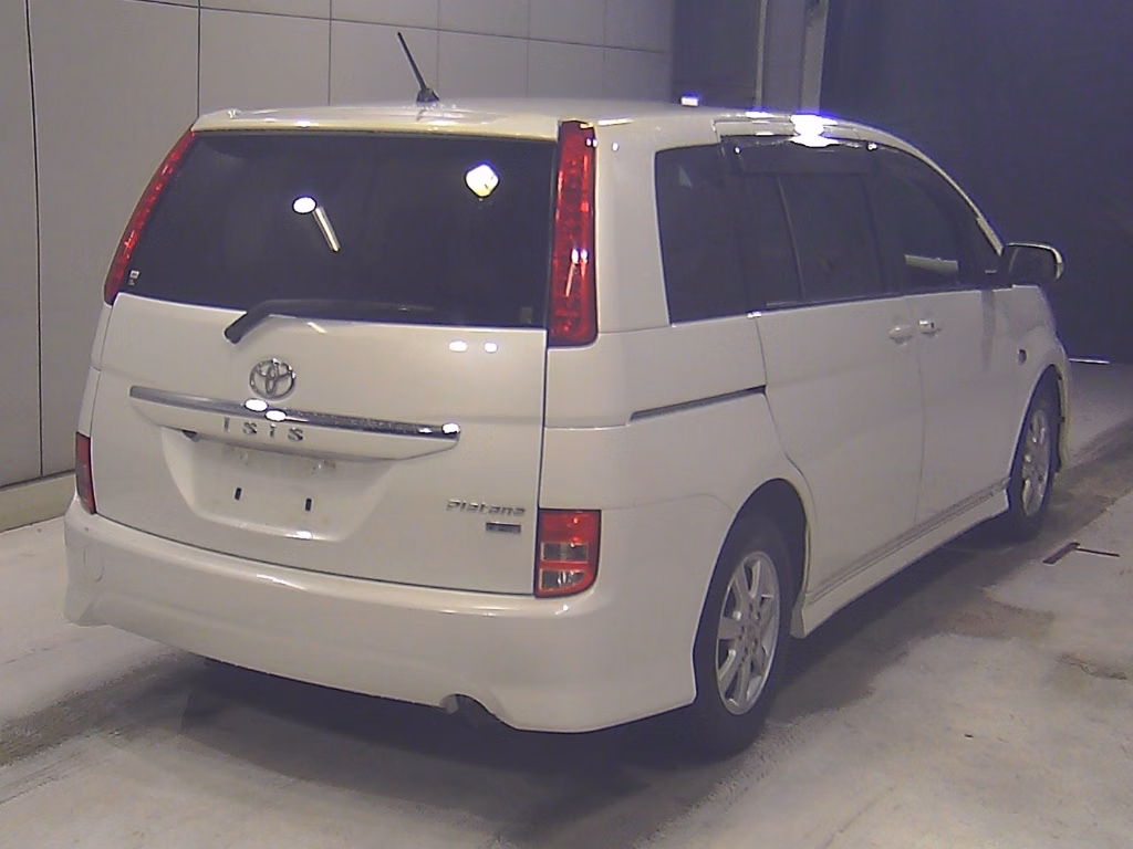TOYOTA ISIS