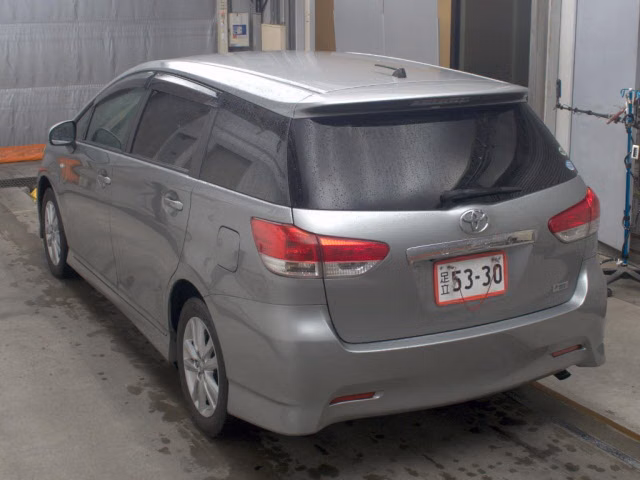 TOYOTA WISH