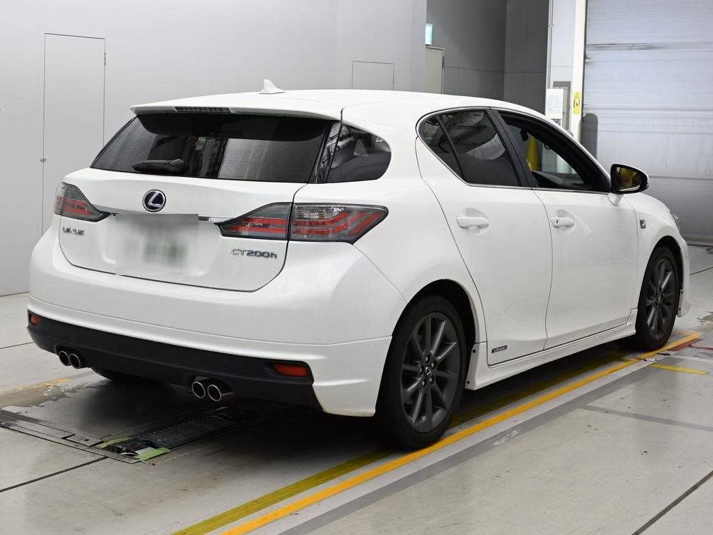 LEXUS CT200H