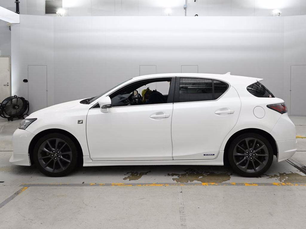LEXUS CT200H