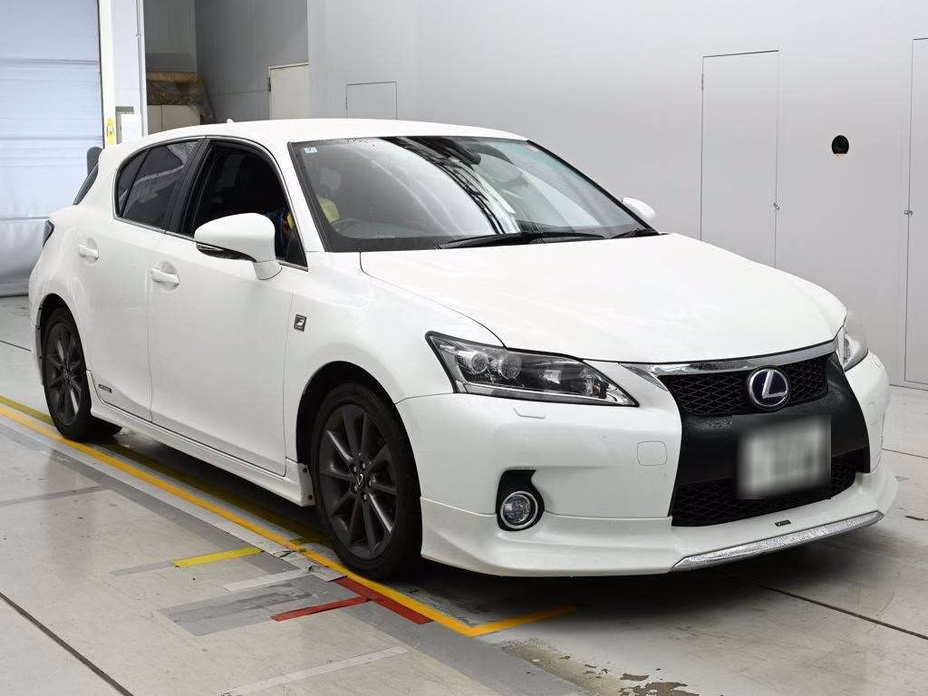 LEXUS CT200H