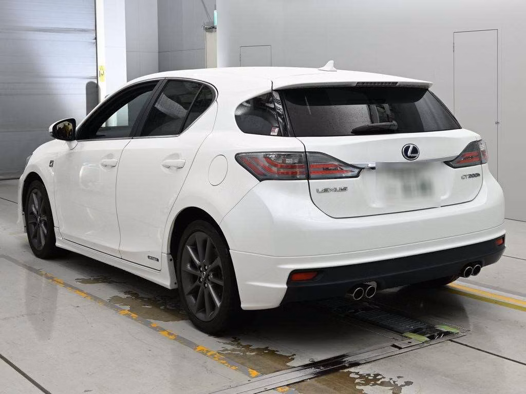 LEXUS CT200H