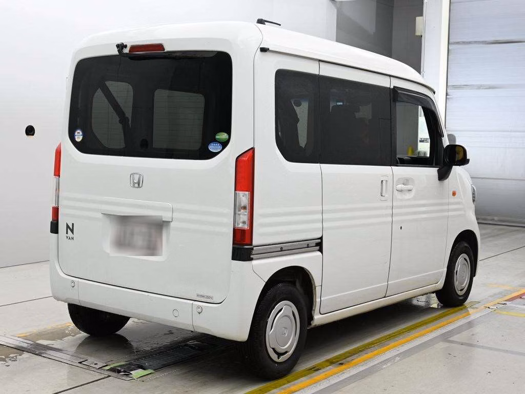 HONDA N-VAN
