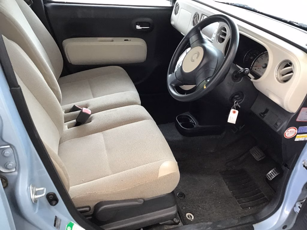 Daihatsu Mira Cocoa