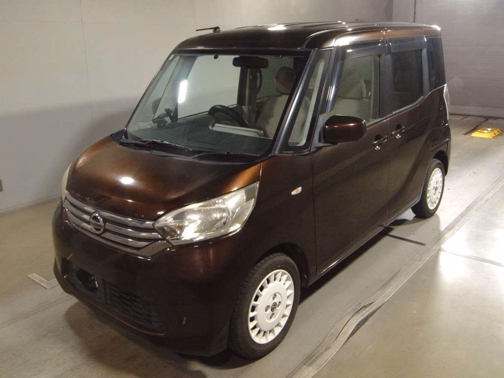 NISSAN DAYZ ROOX