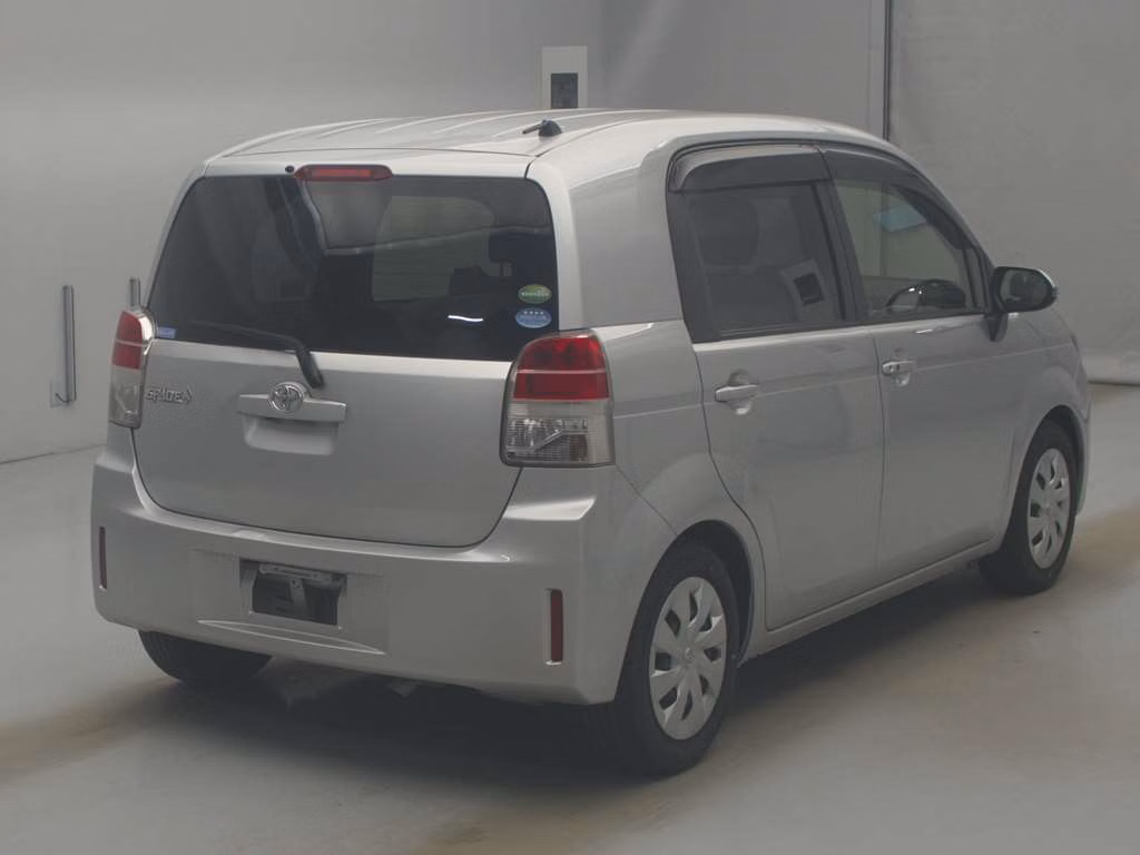 TOYOTA SPADE