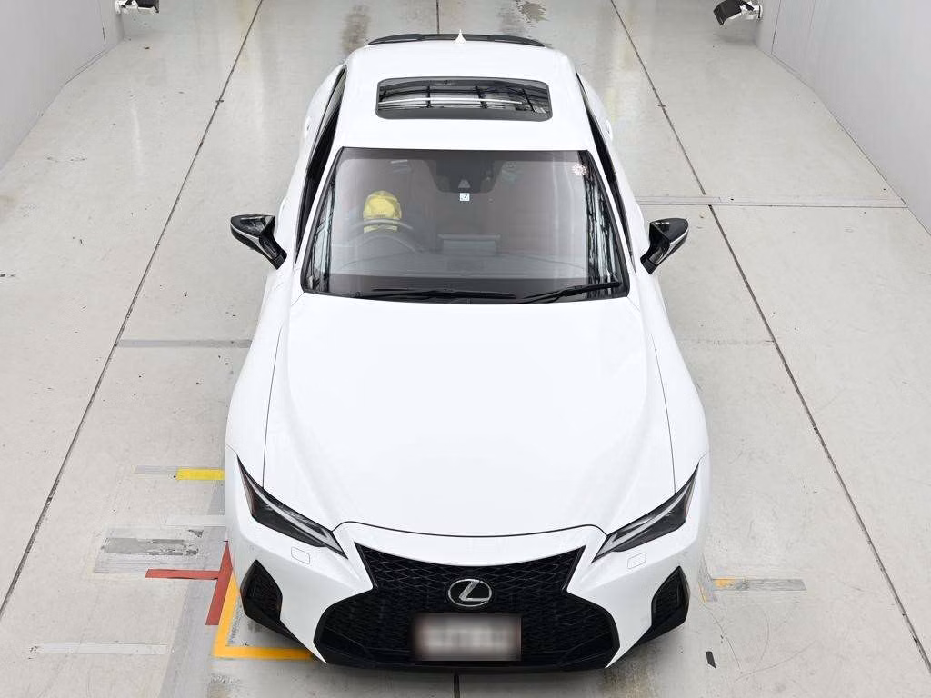 Lexus IS300