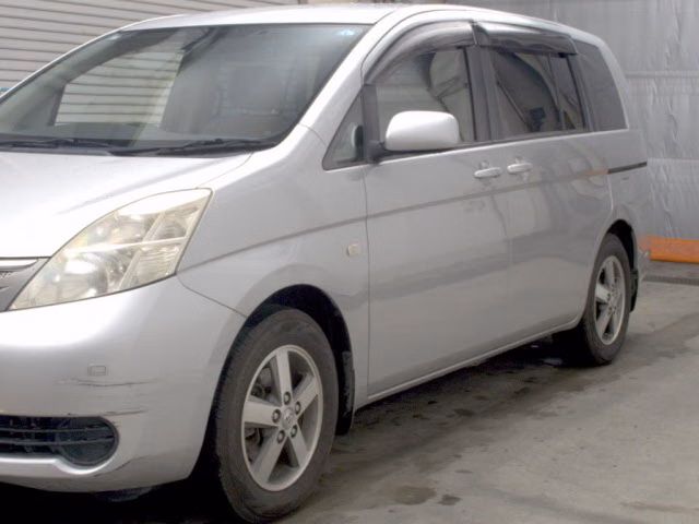 TOYOTA ISIS