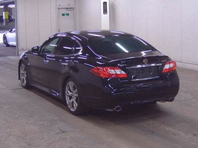 Nissan Fuga