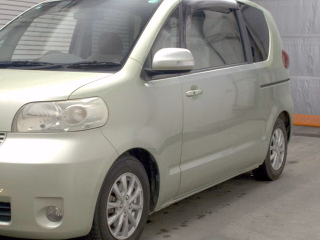 TOYOTA PORTE