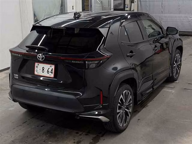 TOYOTA YARIS CROSS