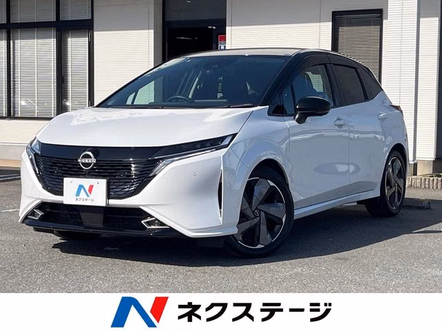 Nissan Aura