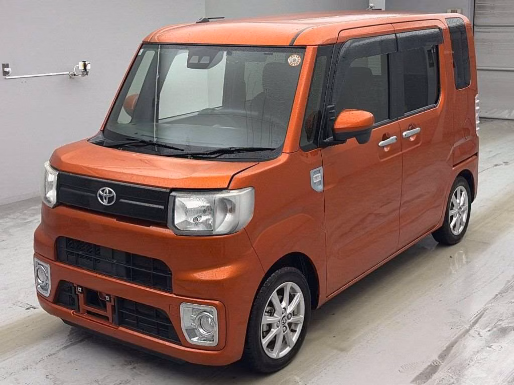 TOYOTA PIXIS MEGA