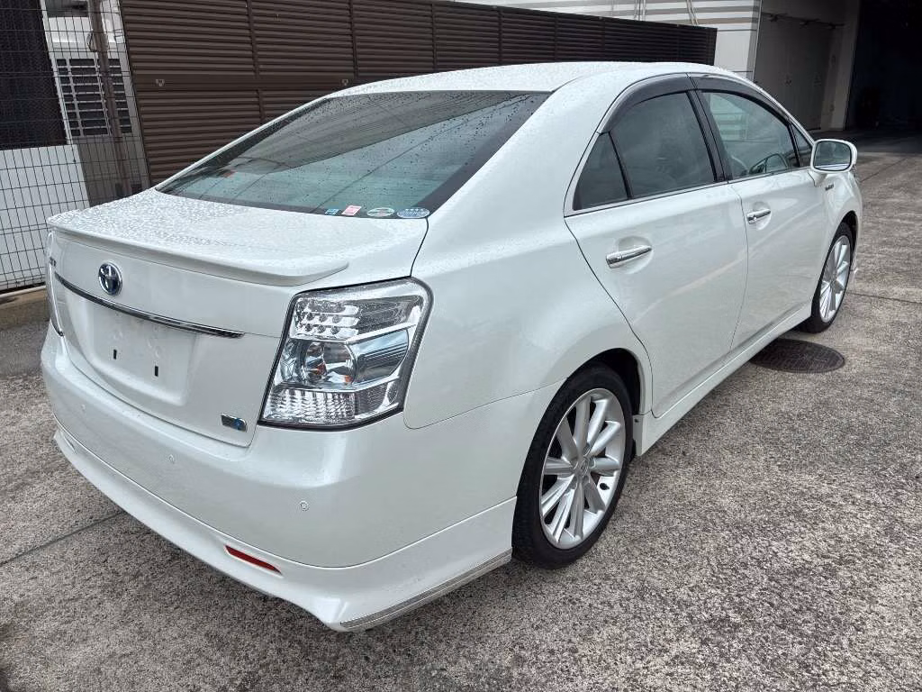 TOYOTA SAI