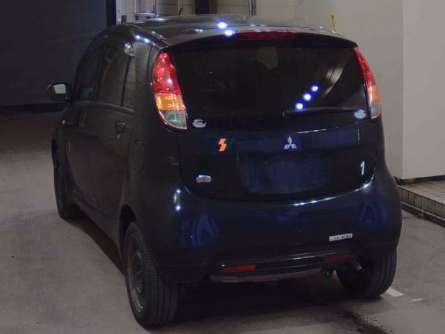 MITSUBISHI I