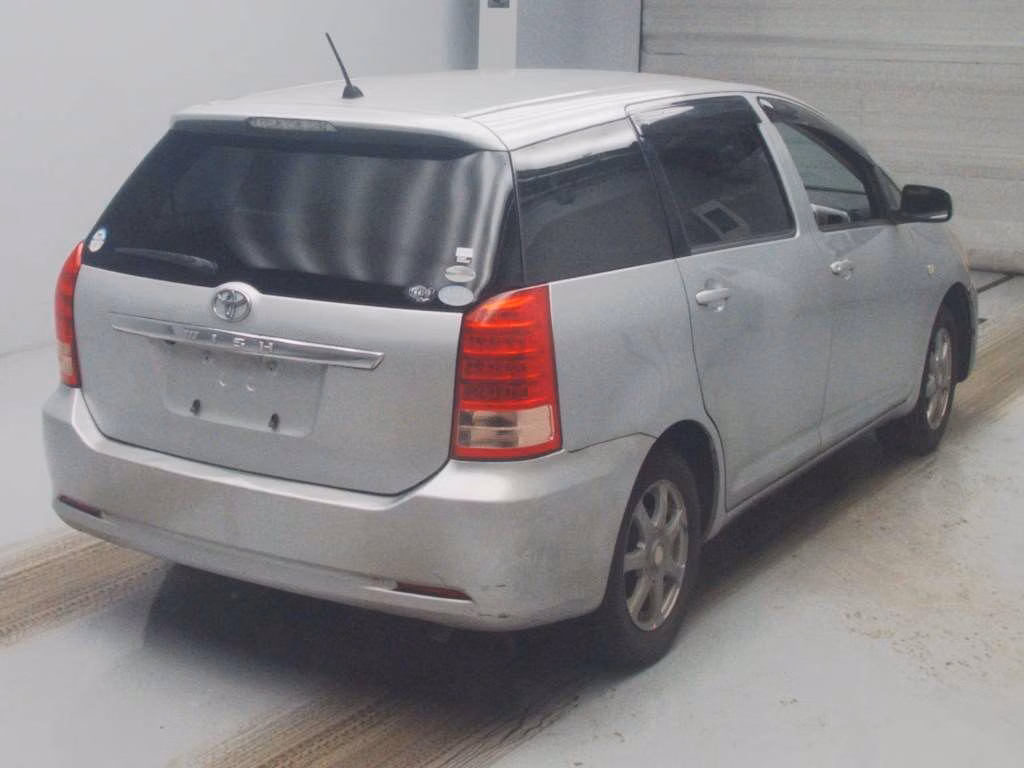 TOYOTA WISH
