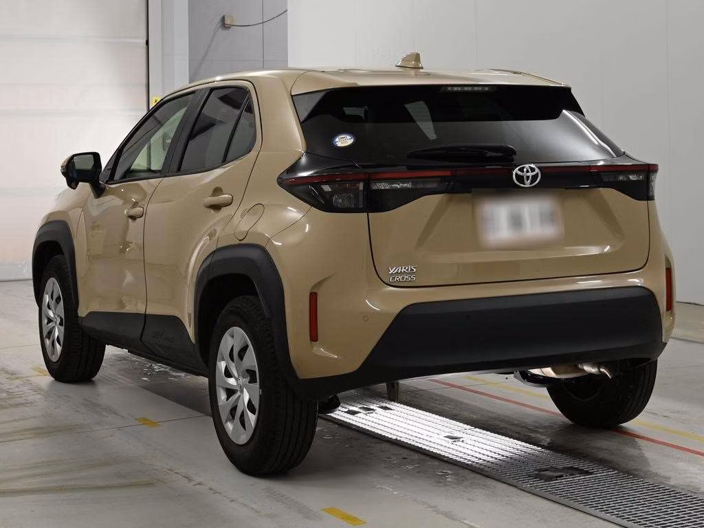 TOYOTA YARIS CROSS