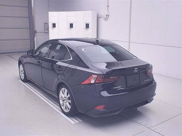 Lexus IS300h