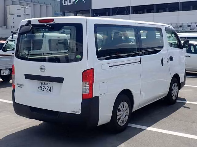 NISSAN NV350 CARAVAN