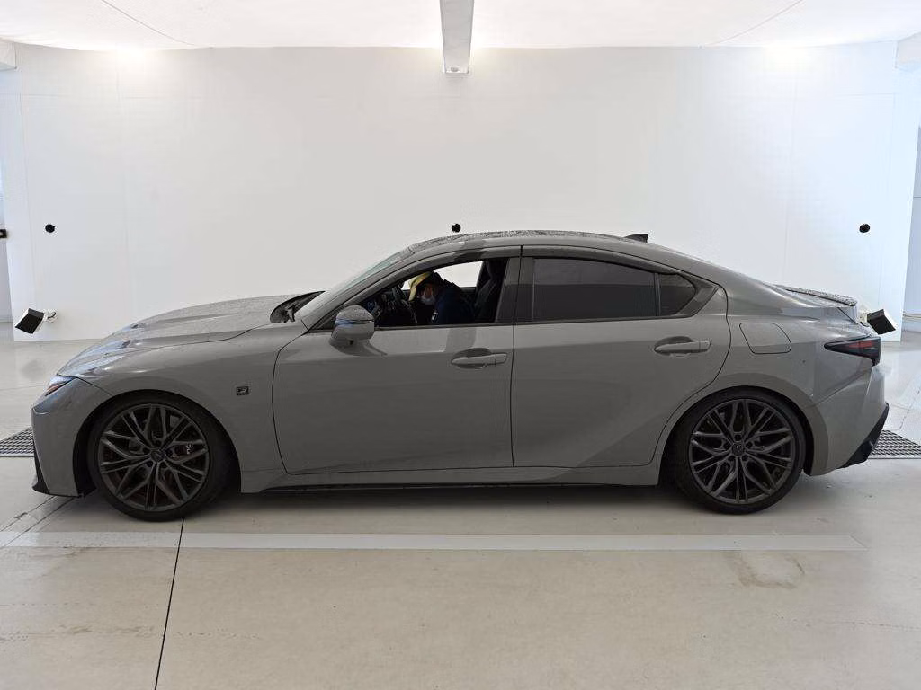 Lexus IS500