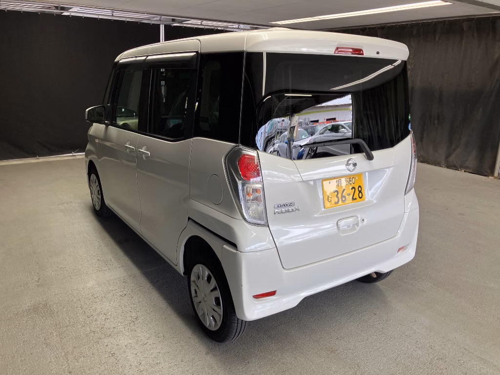 NISSAN DAYZ ROOX