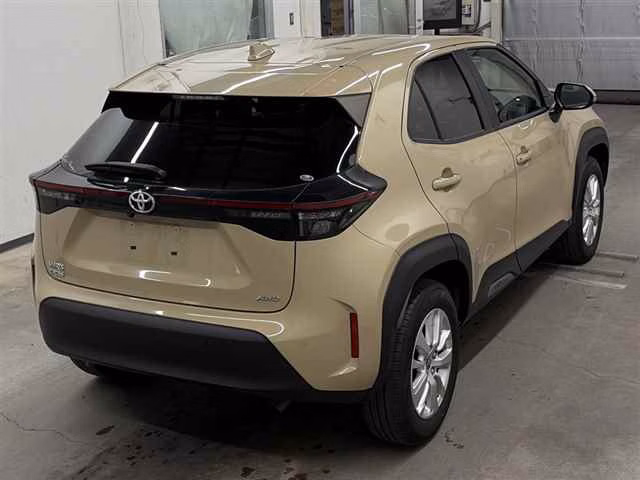 TOYOTA YARIS CROSS