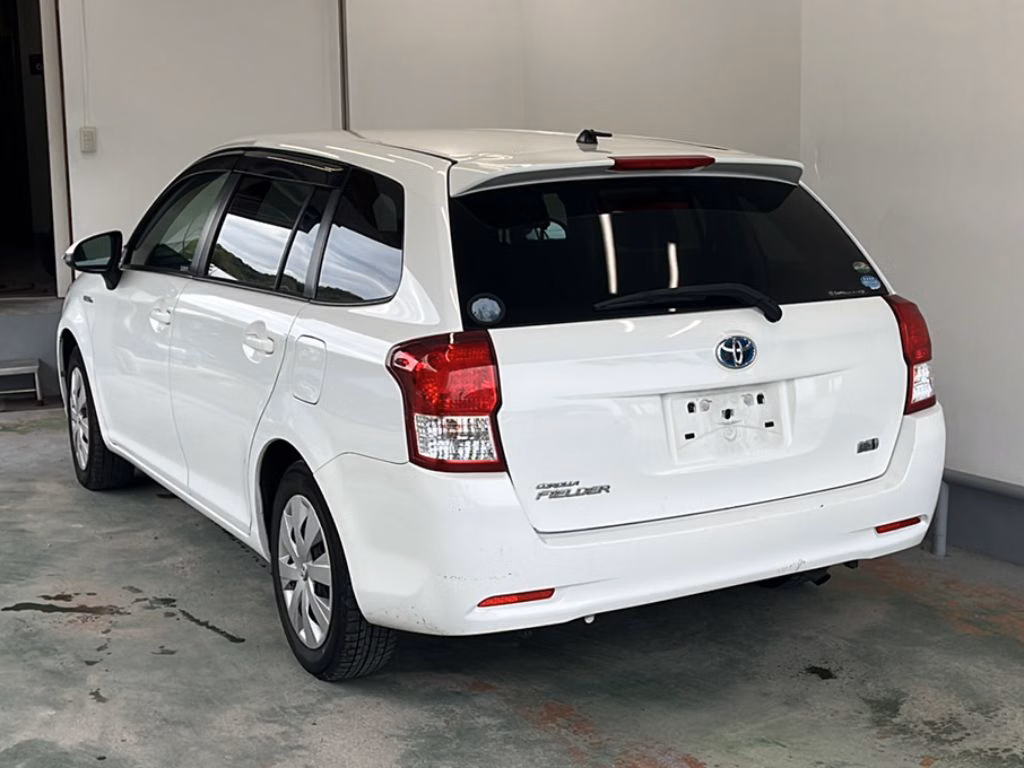 TOYOTA COROLLA FIELDER