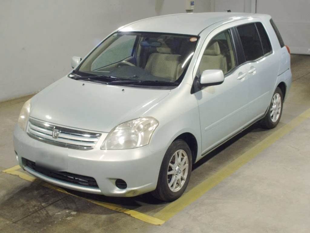 TOYOTA RAUM