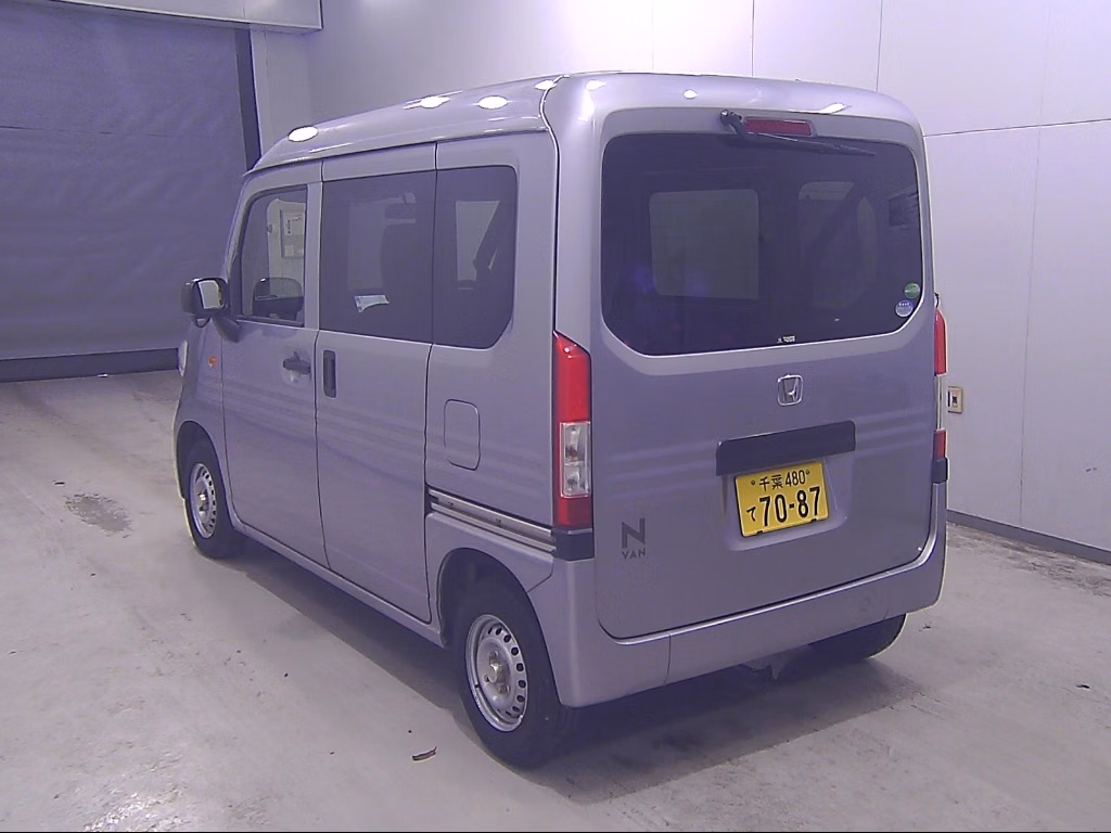 HONDA N-VAN